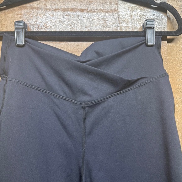 Halara Black Flared Yoga Pants Cross Over High Waist Lounge Leggings Regular L - Picture 2 of 6